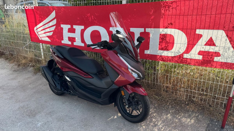 Honda HONDA Forza 350 - SAINT MITRE LES REMPARTS