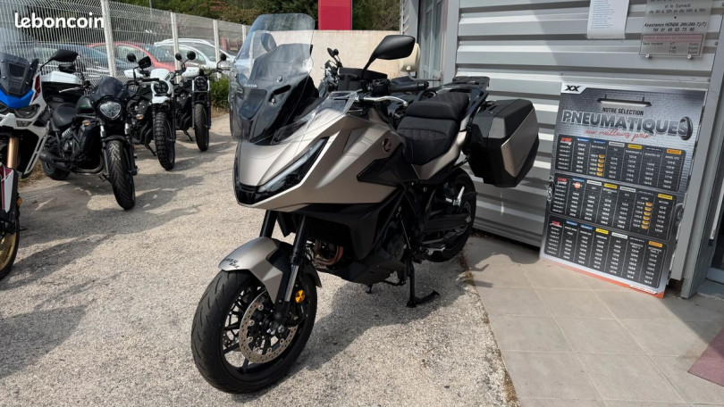 Honda NT1100 MECA 2025 - SAINT MITRE LES REMPARTS