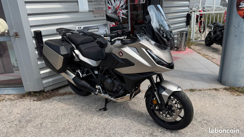 Honda NT1100 MECA 2025 - SAINT MITRE LES REMPARTS