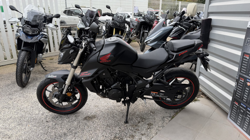 Honda HORNET 750 CB750 - SAINT MITRE LES REMPARTS