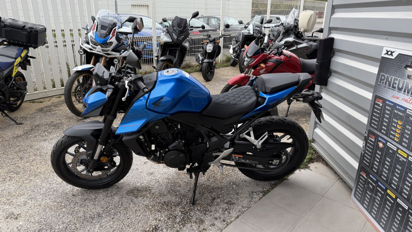 Honda HORNET 750 CB750 - SAINT MITRE LES REMPARTS