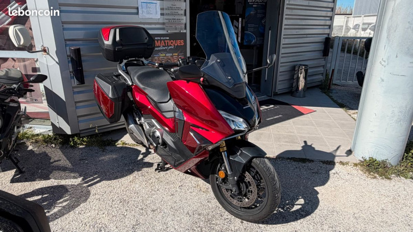 Honda Forza 750 NSS750 - SAINT MITRE LES REMPARTS